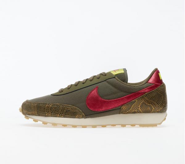 Nike Wmns Daybreak Medium Olive/ Worn Brick-Fossil-Team Gold