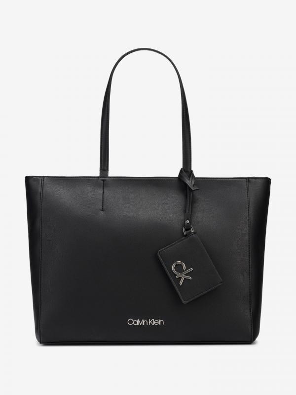 Must Medium Kabelka Calvin Klein Černá