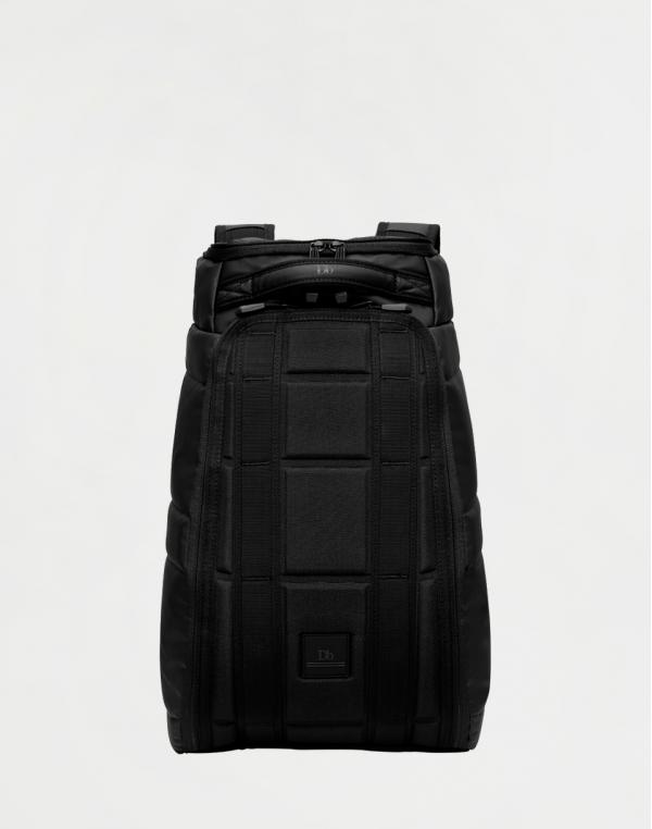 Batoh Db Hugger Backpack 20L Black Out 20 l