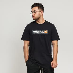 Nike M NSW Tee Swoosh Bmpr Stk černé