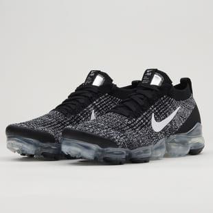 Nike Air Vapormax Flyknit 3 black / white - metallic silver