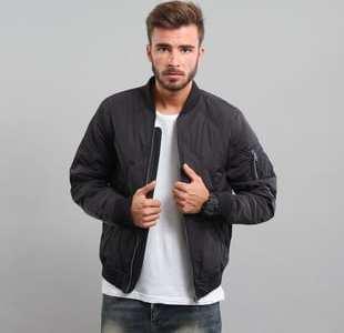 Urban Classics Big Diamond Quilt Bomber Jacket černá