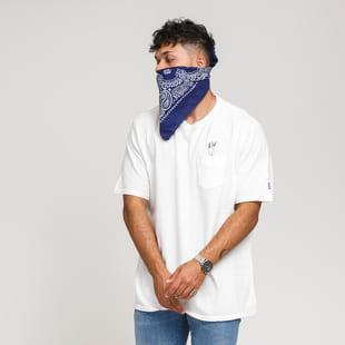 Levi's ® Relaxed Fit Pocket Tee bílé