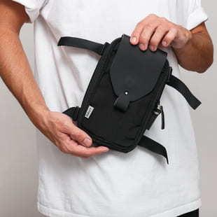 NAUT Nomad Hip Bag černá