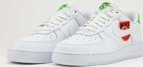 Nike WMNS Air Force 1 '07 SE white / white - flash crimson