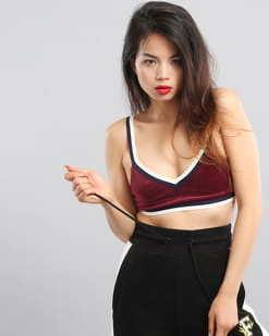 Puma V-Neck Velour Crop Top vínový