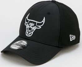 New Era 3930 NBA Dashback Chicago Bulls černá L-XL