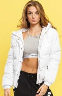 Urban Classics Ladies Hooded Puffer Jacket bílá