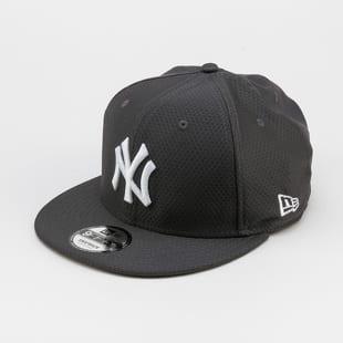 New Era 950 MLB Hex Tech NY tmavě šedá