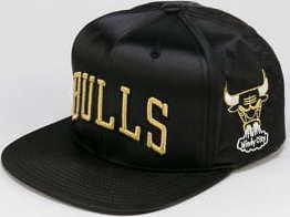 Mitchell & Ness Gold Toile Snapback Chicago Bulls černá
