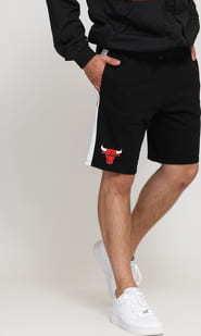 New Era NBA Contrast Short Chicago Bulls černé / bílé