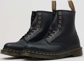 Dr. Martens Vegan 1460 black felix rub off