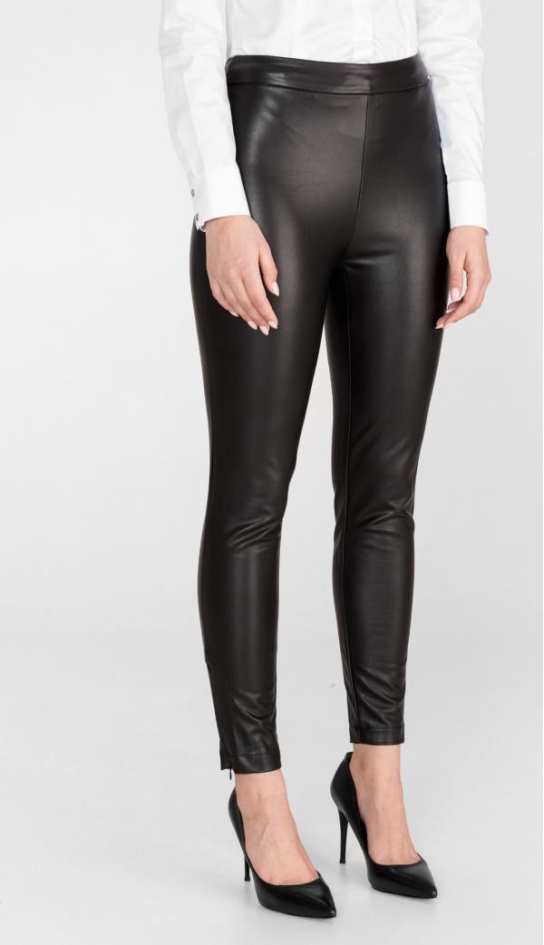 Dalia Legíny Guess