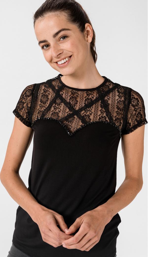 Louise Halenka Guess