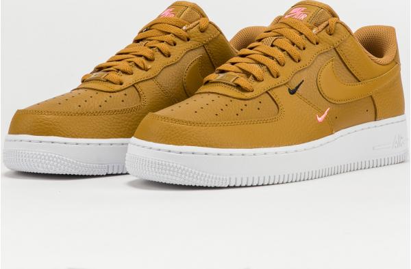 Nike WMNS Air Force 1 '07 Ess wheat / wheat - sunset pulse - black