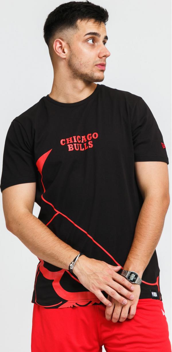 New Era NBA Enlarged Logo Tee Bulls černé