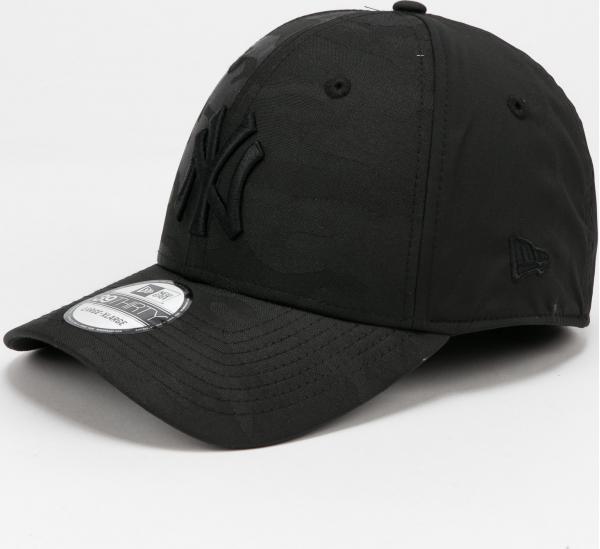 New Era 3930 MLB Black Camo NY camo černá