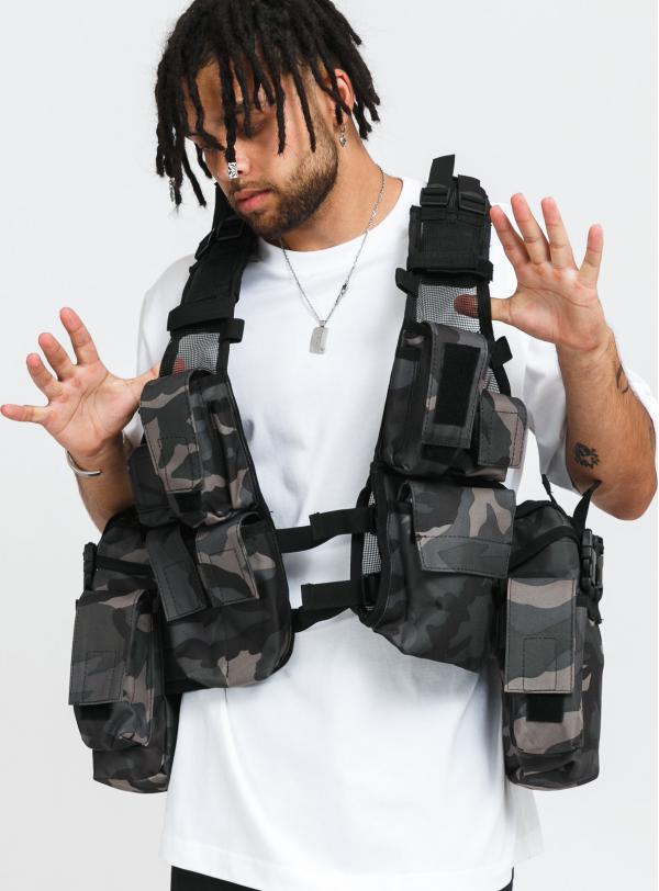 Urban Classics Tactical Vest camo šedá
