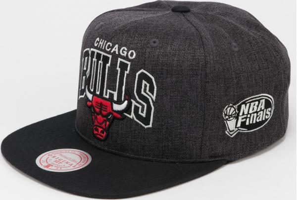 Mitchell & Ness NBA G2 Winners Snapback Chicago Bulls melange černá / černá