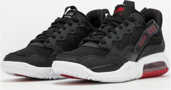 Jordan MA2 black / university red - gym red