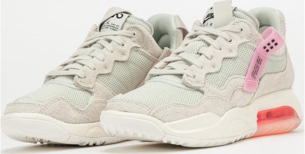 Jordan WMNS Jordan MA2 light bone / black - sunset pulse