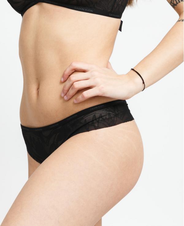 Calvin Klein tring Thong černé