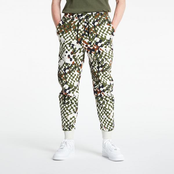 Nike Sportswear Tech Fleece M Joggers Rough Green/ Light Bone/ Black