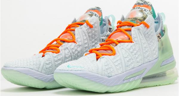 Nike Lebron XVIII blue tint / dynamic turq - ghost