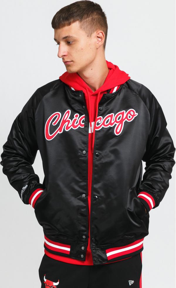 Mitchell & Ness NBA Lightweight Satin Jacket Bulls černá