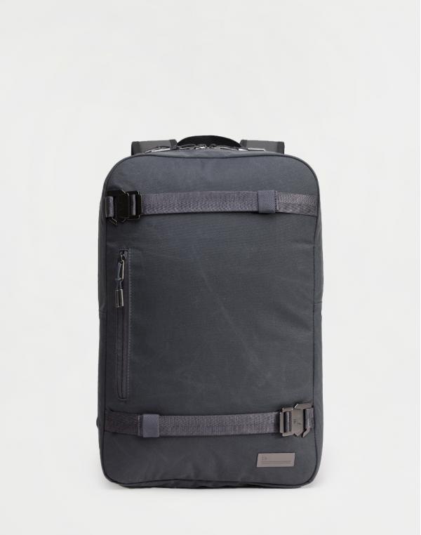 Batoh Db Essential Backpack 17L Gneis 17 l