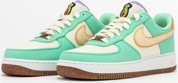Nike WMNS Air Force 1 '07 LX green glow / coconut milk