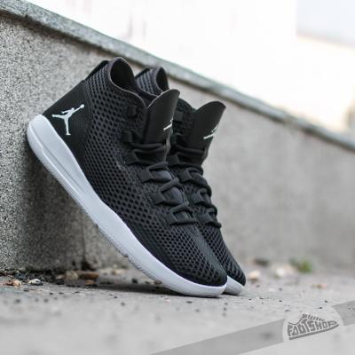 Jordan Reveal Black/ White-Black-White
