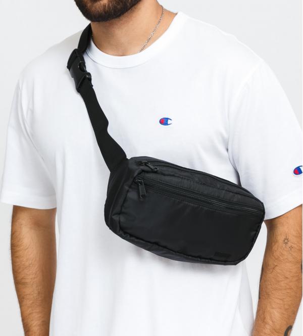 Levi's ® Medium Banana Sling černá