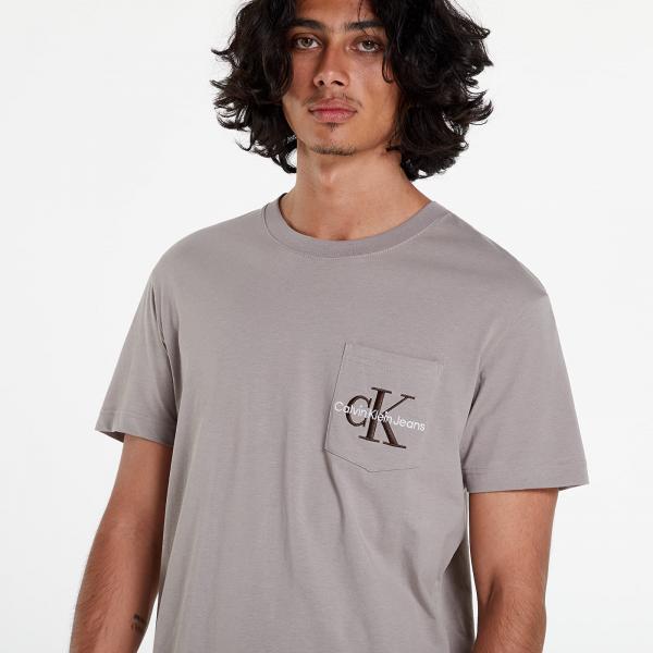 Calvin Klein Jeans Monologo Pocket Tee Perfect Taupe