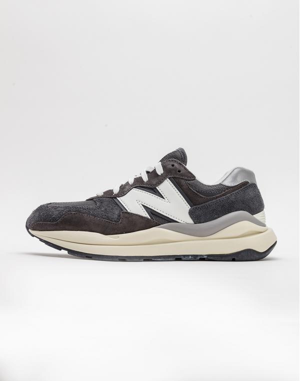 New Balance 5740 42,5