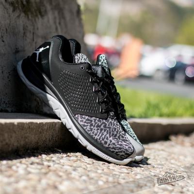 Jordan Trainer St Black/ White-Wolf Grey-CooL Grey