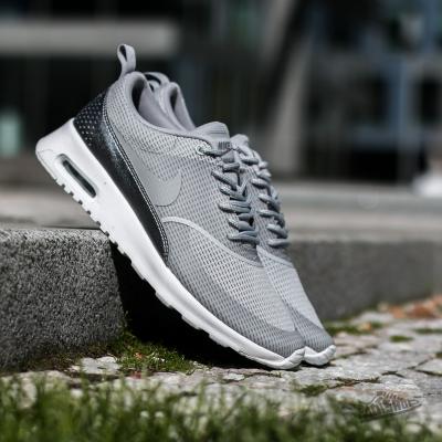 W Nike Air Max Thea Txt Wolf Grey/ Wolf Grey-White-Metalic Cool Grey