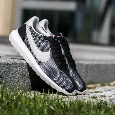 Nike W Roshe LD-1000 Black/ Summit White-Team Orange