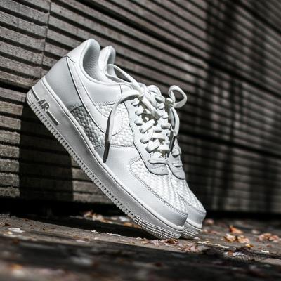Nike Air Force 1 '07 LV8 Summit White/ Summit White- Summit White- Chrome