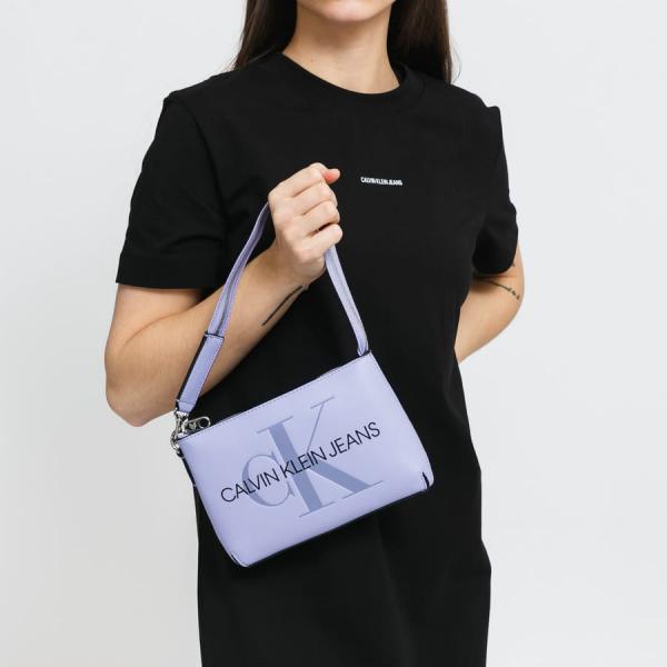 Taška CALVIN KLEIN JEANS Shoulder Pouch fialová