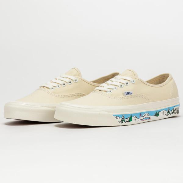 Vans Authentic 44 DX (anaheim factory) og white / scene at