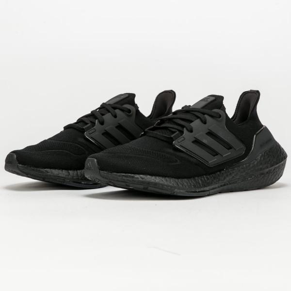 adidas Performance Ultraboost 22 cblack / cblack / cblack