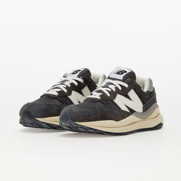 Tenisky New Balance 5740 Sea Salt/ Black EUR 42