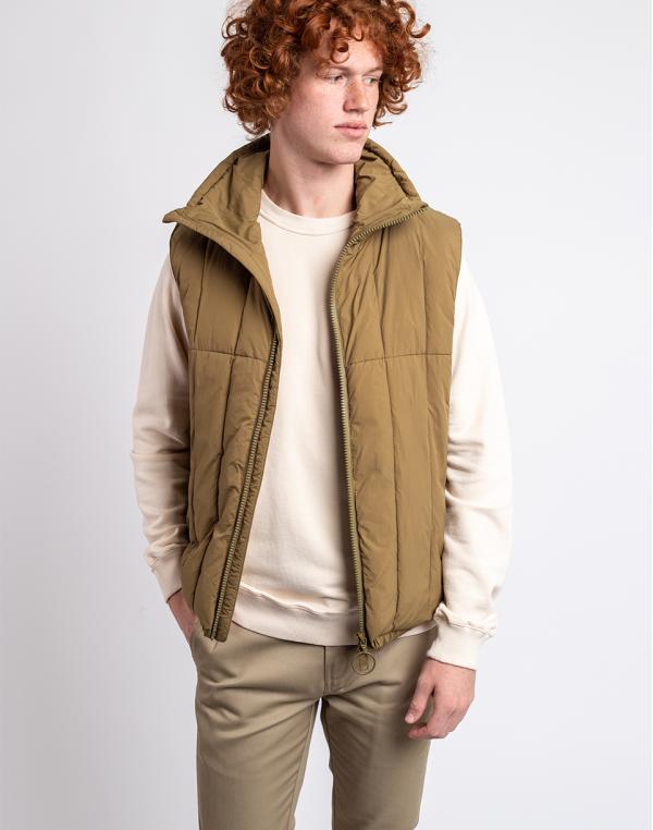 Embassy of Bricks and Logs Barrett Puffer Vest Wood M