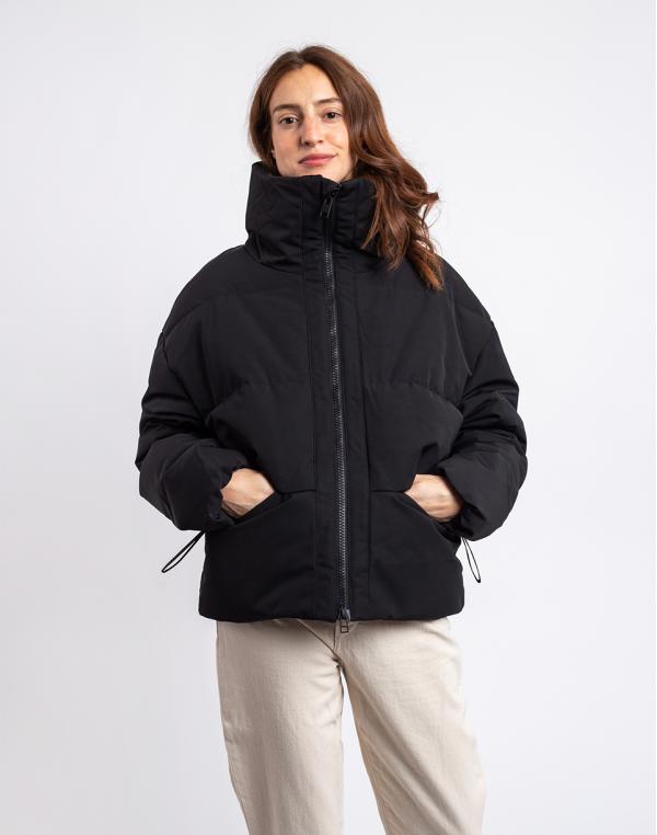 Embassy of Bricks and Logs Lyon Puffer Jacket Black S