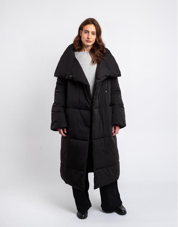 Embassy of Bricks and Logs Nizza Puffer Coat Black XS