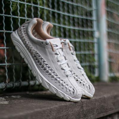 Nike WMNS Mayfly Woven Light Bone/ Sail-Elm