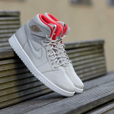 Air Jordan 1 Retro High Nouveau Light Bone/ Metalic Cappuccino-White-Infra