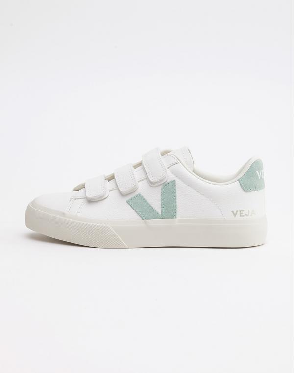Veja Recife Logo Extra White Matcha 36