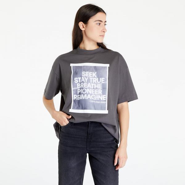 Calvin Klein Jeans Slogan Boyfriend T-Shirt Grey